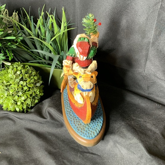 Vintage 1999 David Frykman Folk art Santa in Canoe with Polar Bear & Reindeer - Picture 4 of 12